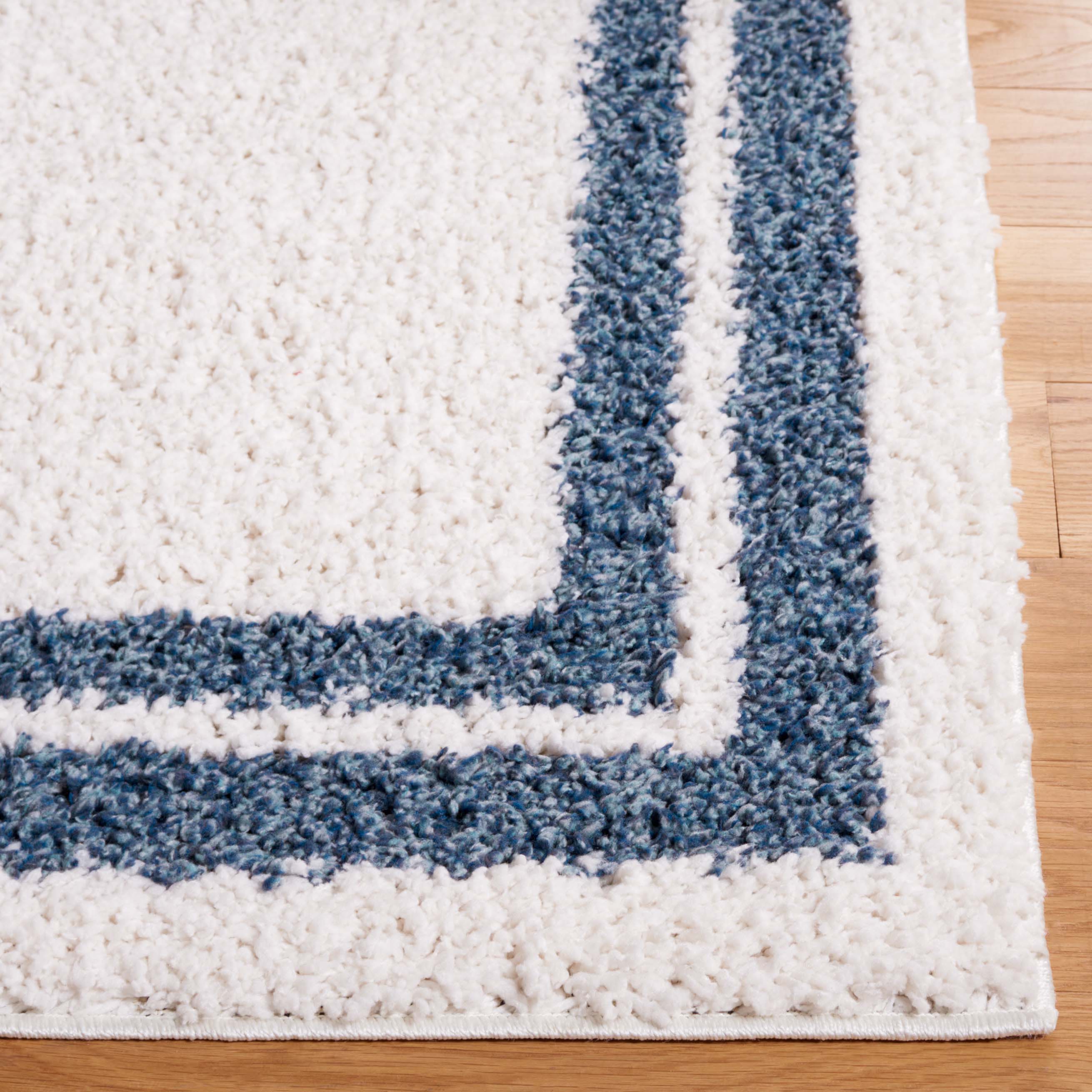 Safavieh Calico Shag 100 Rug, CLC100 - Ivory / Blue