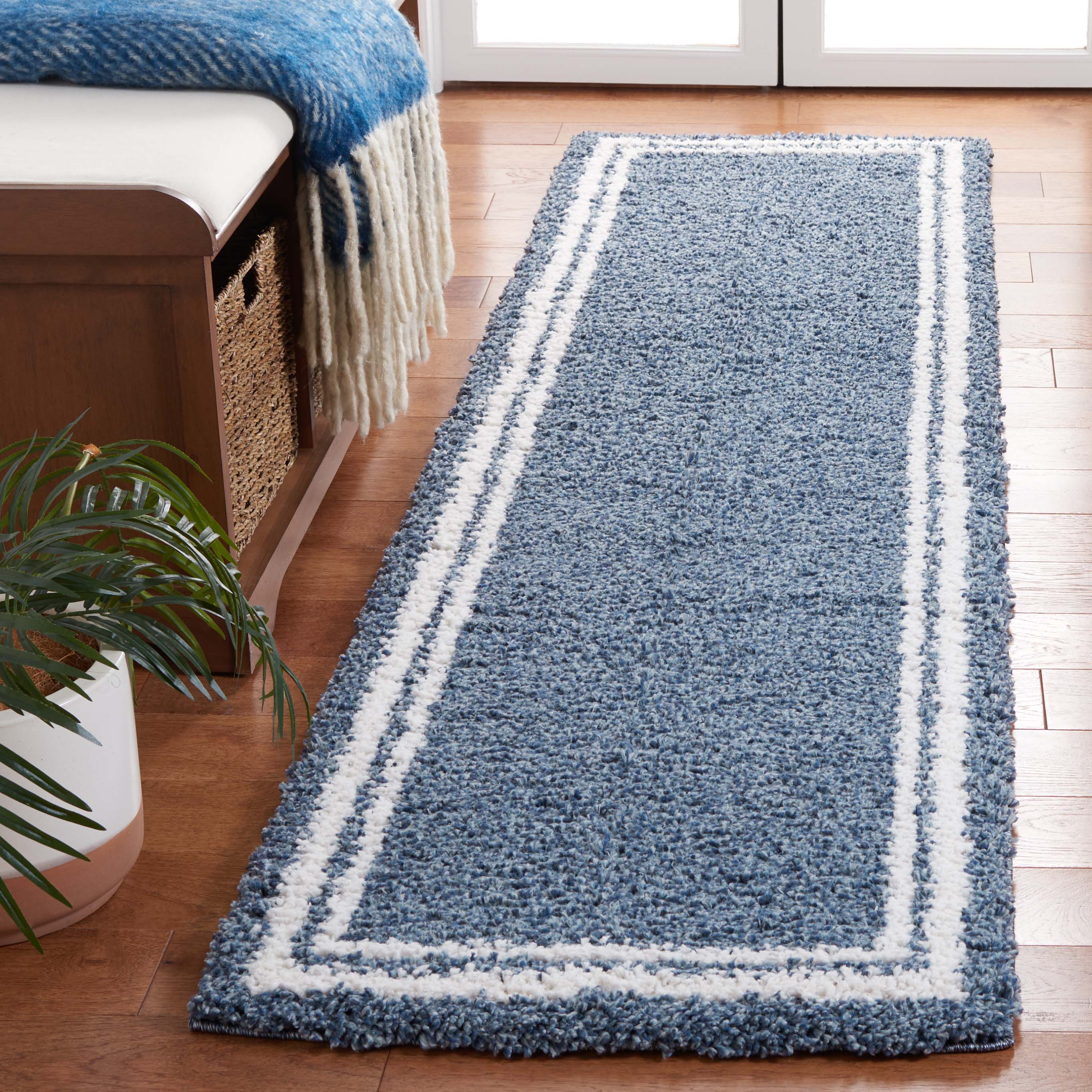 Safavieh Calico Shag 100 Rug, CLC100 - Blue / Ivory