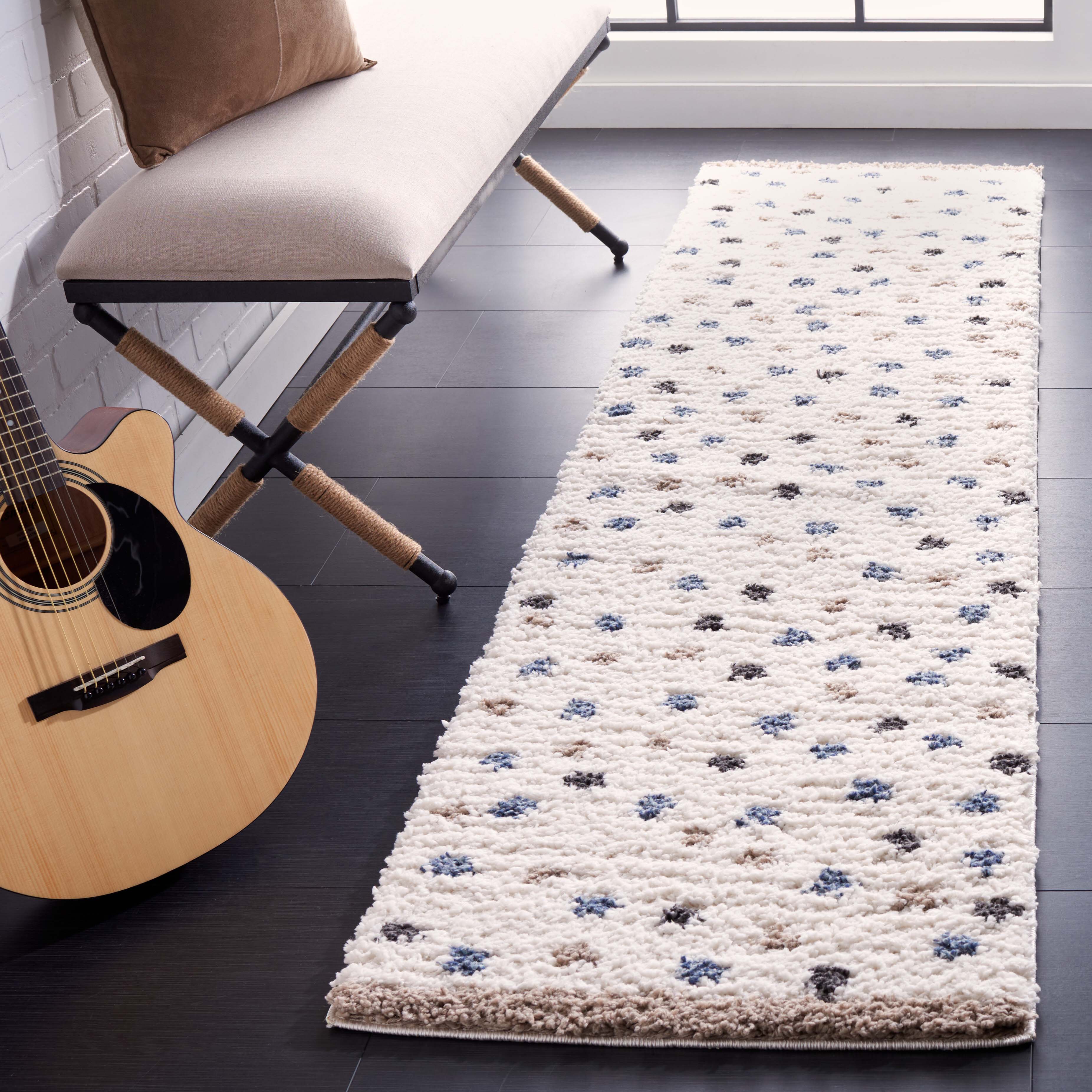 Safavieh Calico Shag 102 Rug, CLC102 - Ivory / Taupe