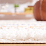 Safavieh Calico Shag 110 Rug, CLC110 - Ivory / Gold