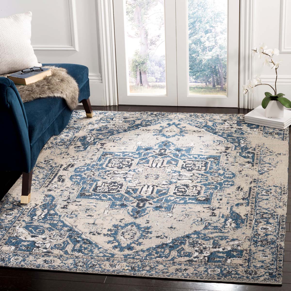 Safavieh Classic Vintage 111 Rug, CLV111 - Blue