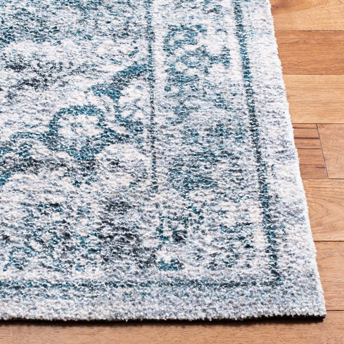 Safavieh Classic Vintage 201 Rug, CLV201 - Aqua / Blue