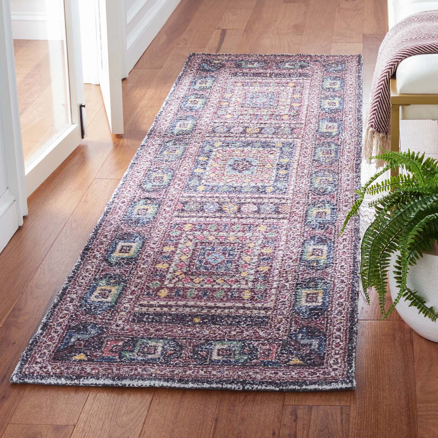 Safavieh Classic Vintage 205 Rug, CLV205 - Rust / Green