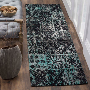 Safavieh Classic Vintage 221 Rug, CLV221