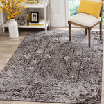 Safavieh Classic Vintage 224 Rug, CLV224 - Silver / Brown