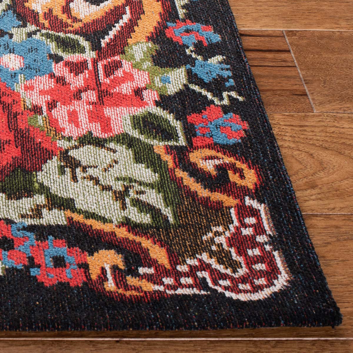 Safavieh Classic Vintage 301 Rug, CLV301 - Black / Multi