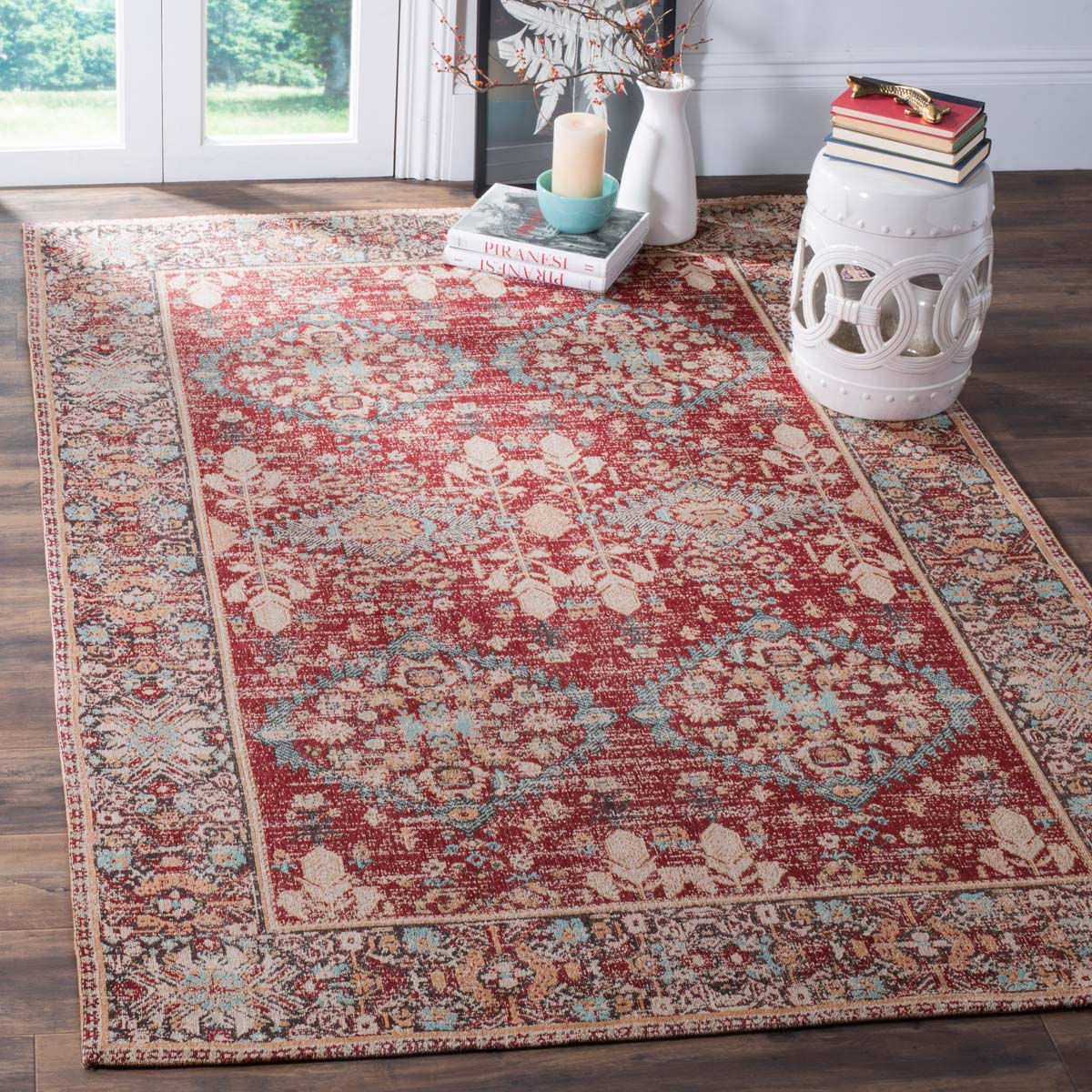 Safavieh Classic Vintage 302 Rug, CLV302 - Red / Multi