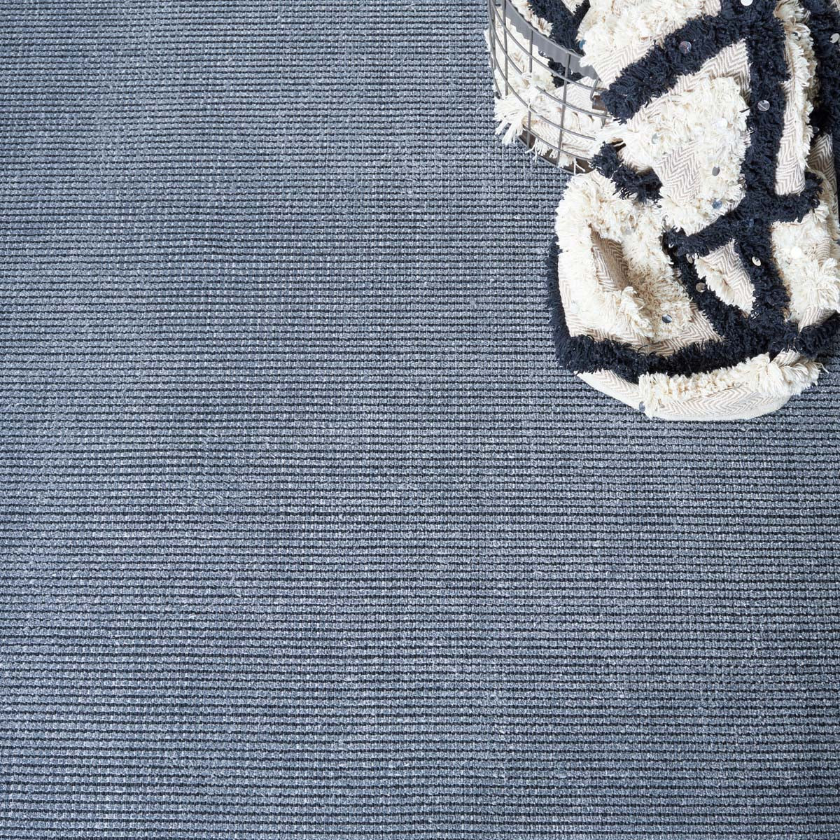 Safavieh Classic Vintage 951 Rug, CLV951 - Dark Grey