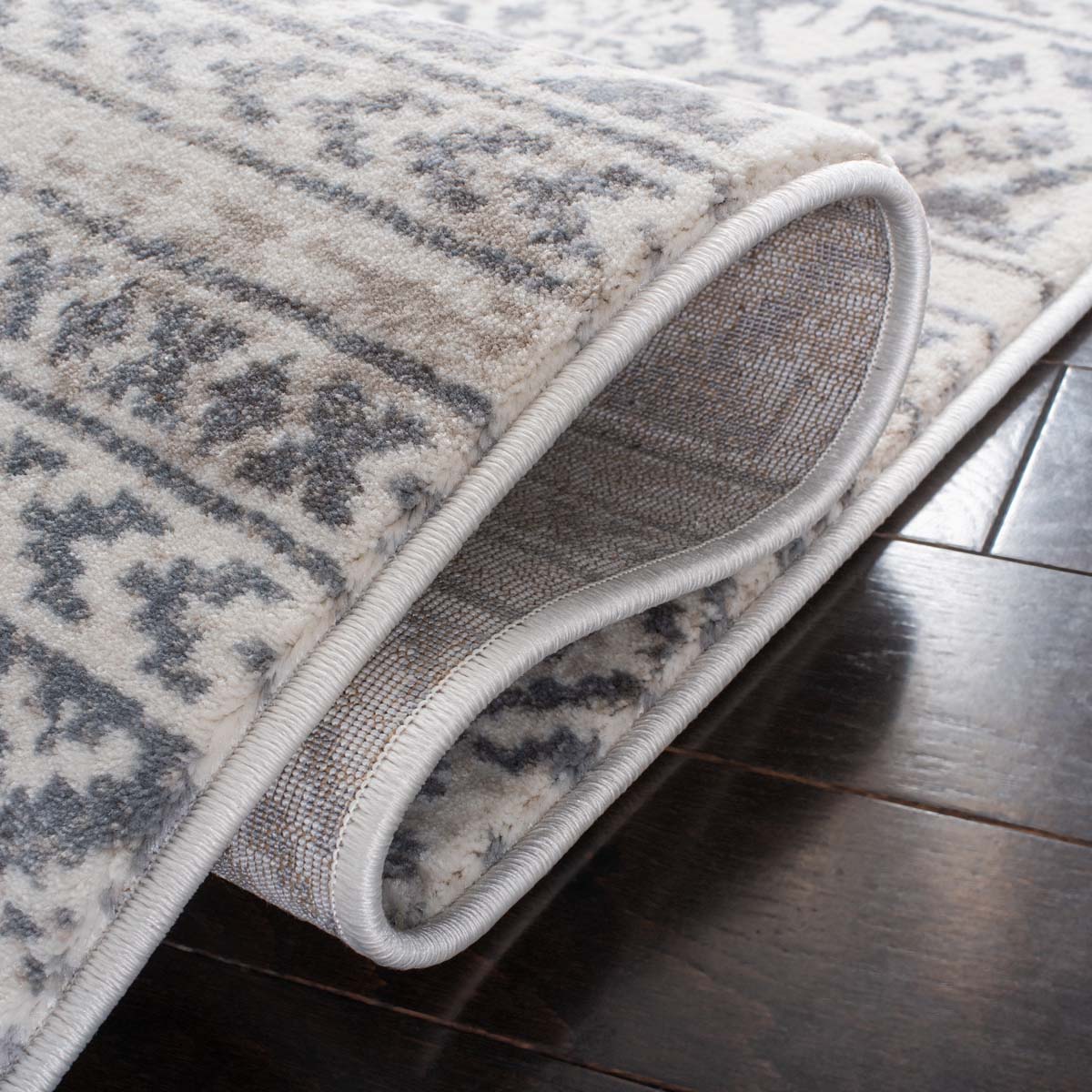 Safavieh Carnegie 619 Rug, CNG619 - Ivory / Grey