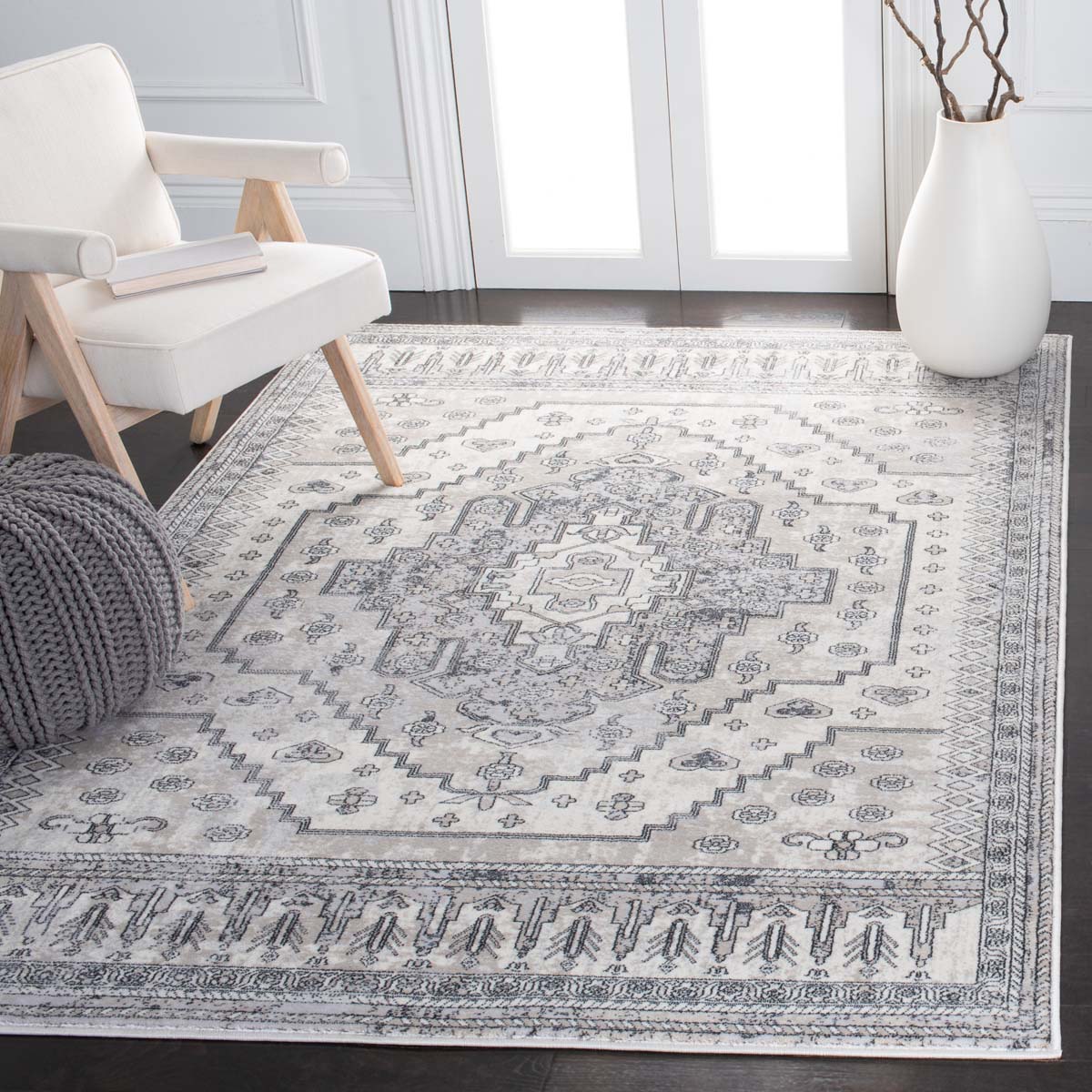 Safavieh Carnegie 662 Rug, CNG662 - Ivory / Grey