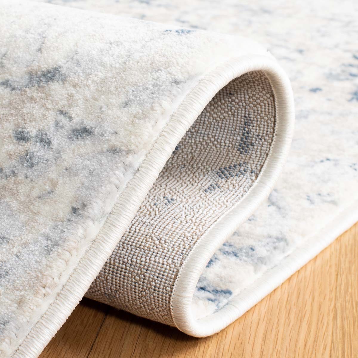 Safavieh Carnegie 681 Rug, CNG681 - Ivory / Navy