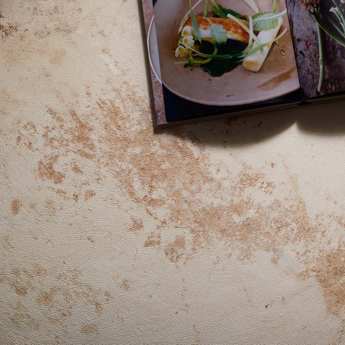 Safavieh Cow Hide 212 Rug, COH212 - Tan