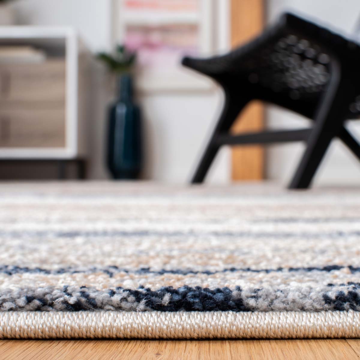 Safavieh Coppertone 351 Rug, CPN351 - Ivory / Navy