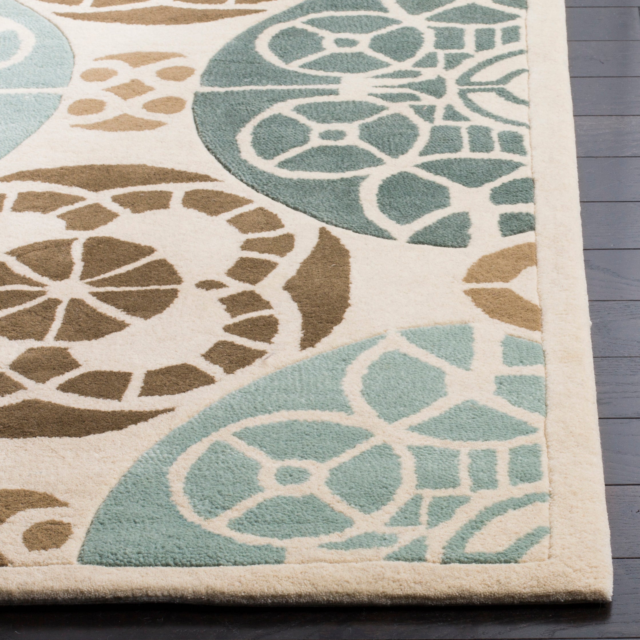 Safavieh Capri 353 Rug, CPR353 - Beige / Blue