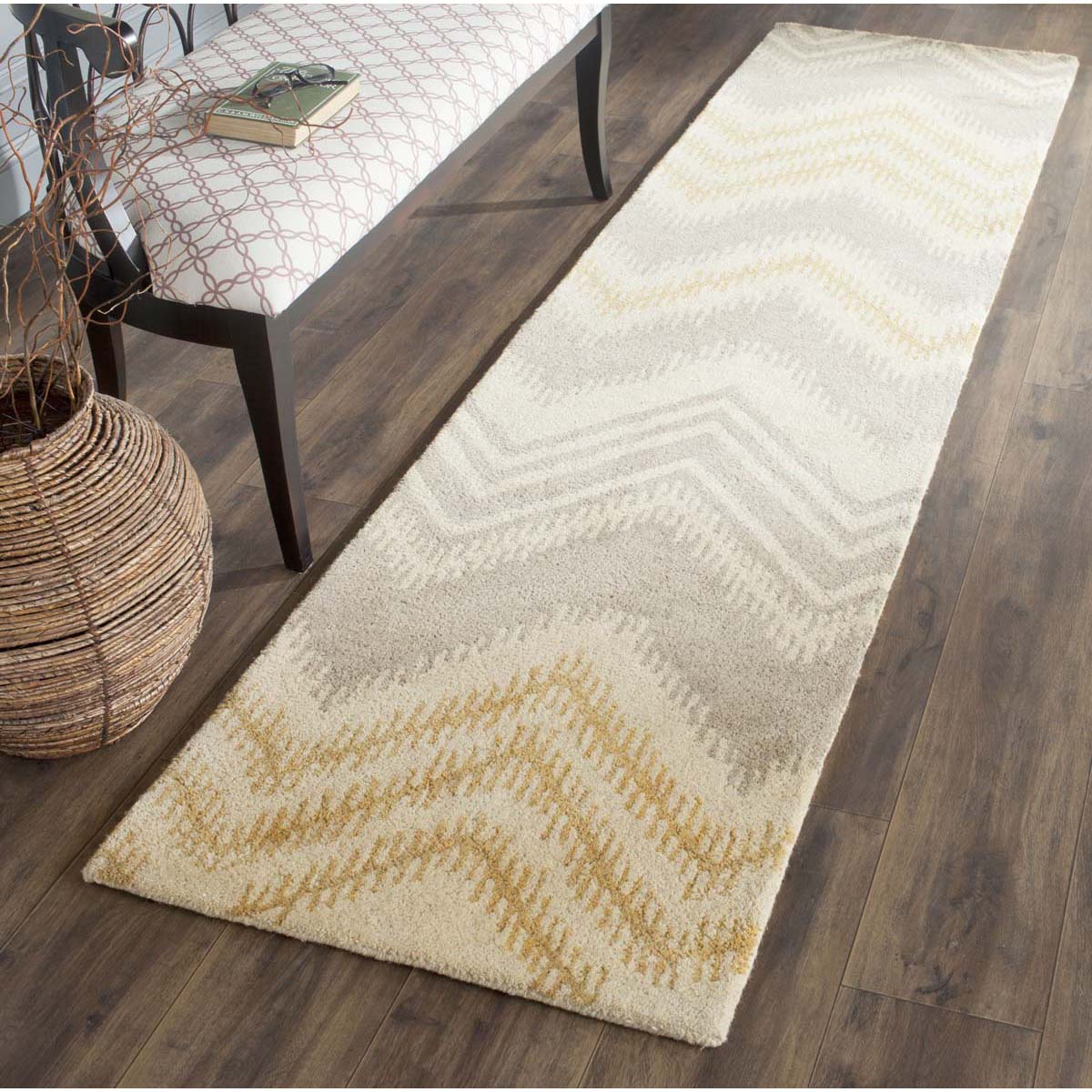 Safavieh Capri 445 Rug, CPR445 - Grey / Gold
