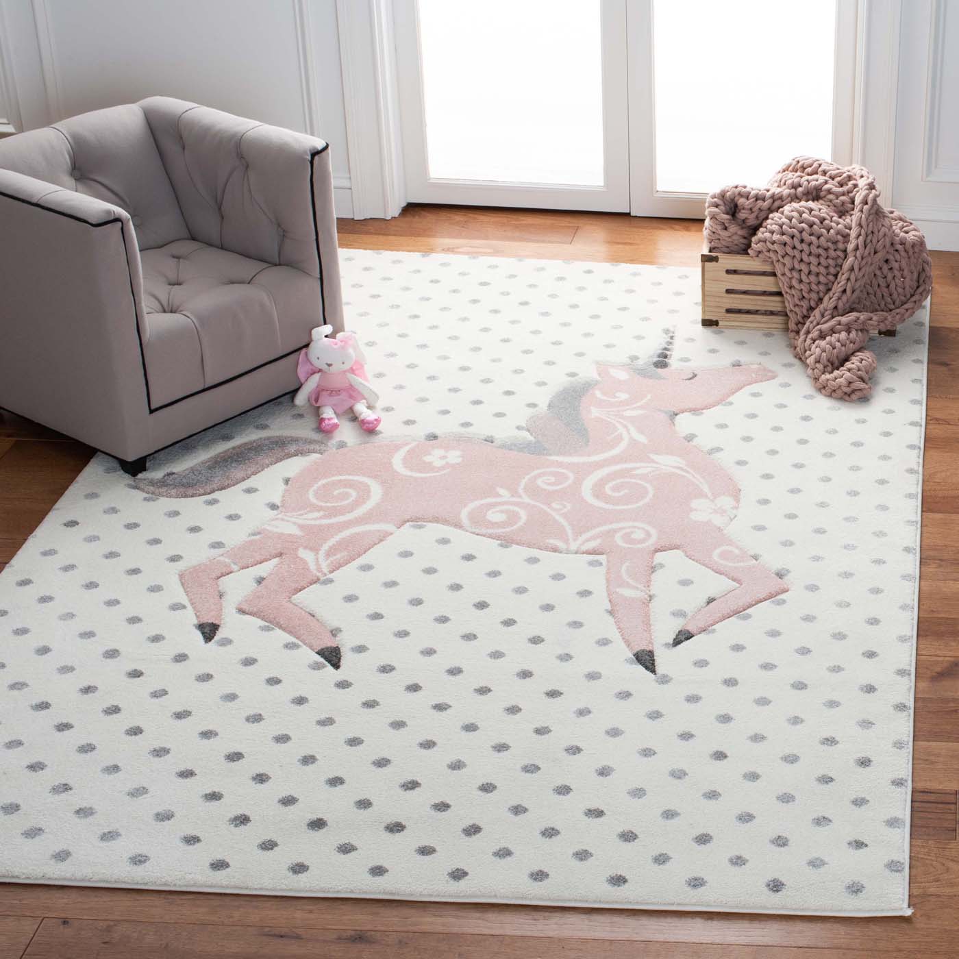 Safavieh Carousel Kids 163 Rug, CRK163 - Ivory Grey / Pink