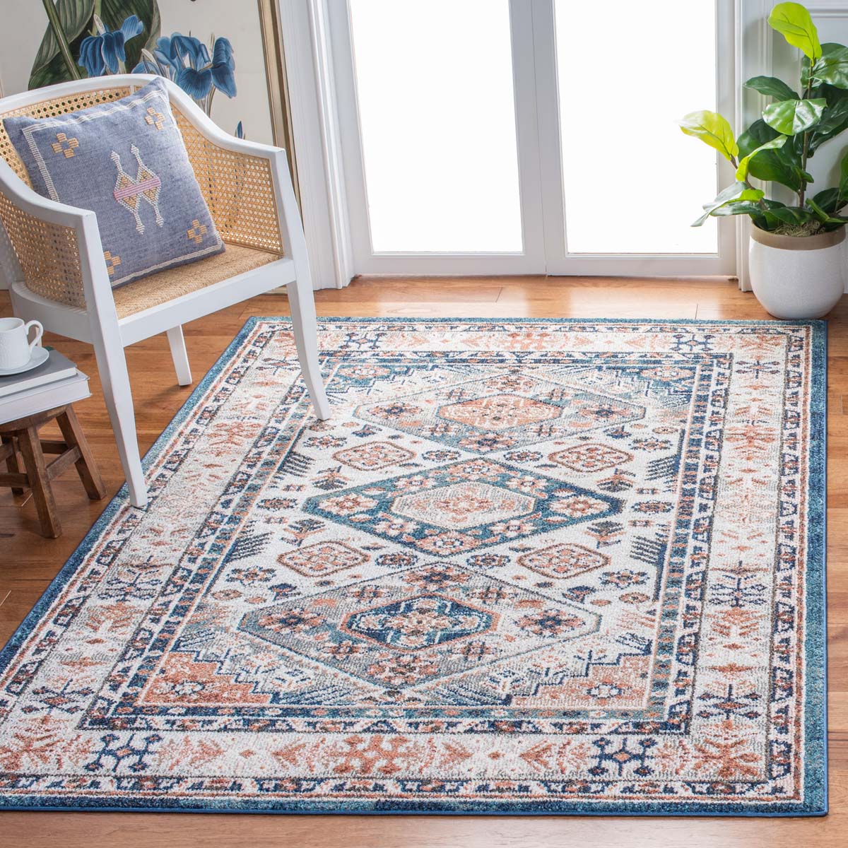 Safavieh Crystal 326 Rug, CRS326 - Ivory / Blue