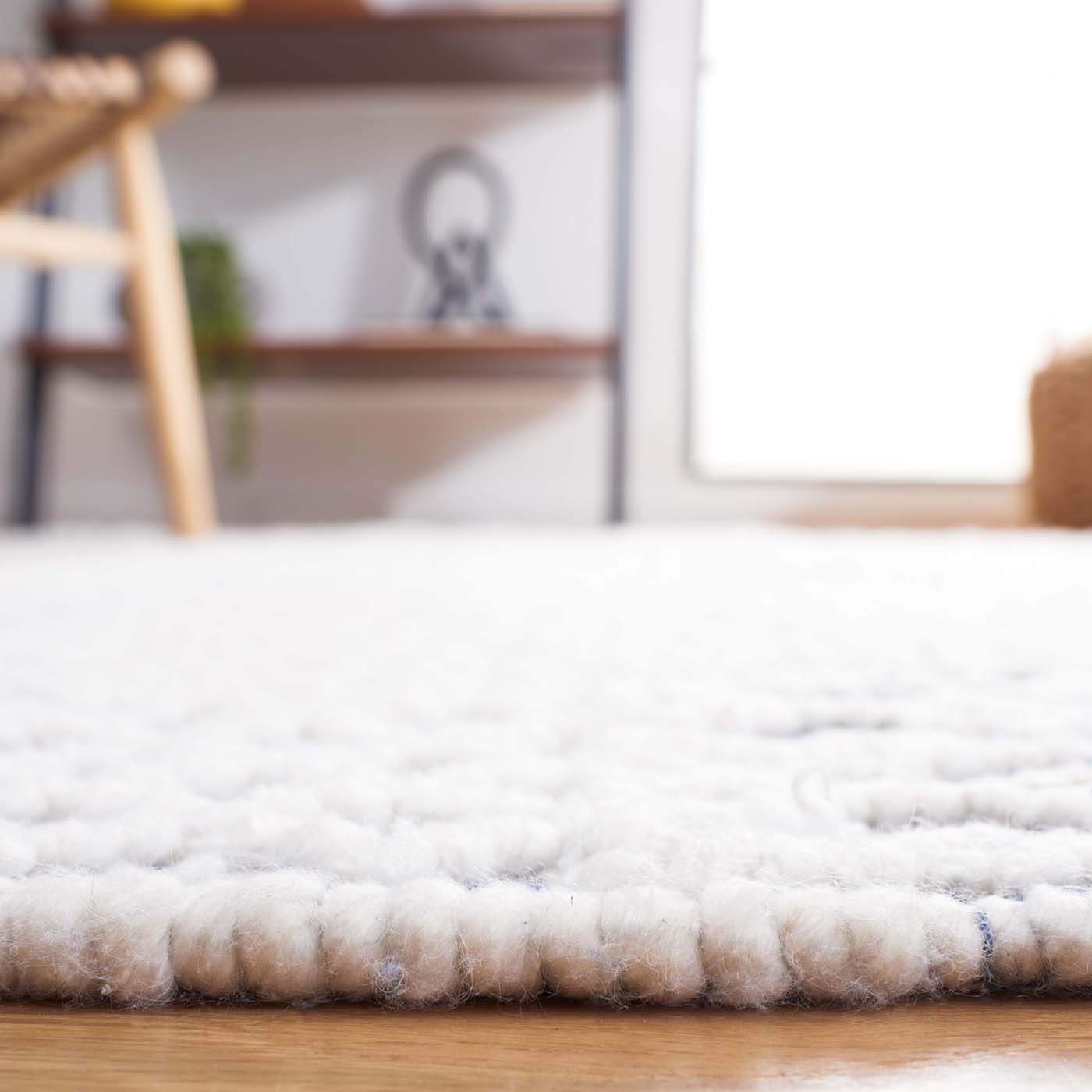 Safavieh Casablanca 276 Rug, CSB276 - Blue / Ivory