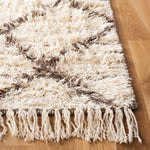 Safavieh Casablanca 277 Rug, CSB277 - Ivory / Taupe