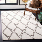 Safavieh Casablanca 350 Rug, CSB350 - Ivory / Grey