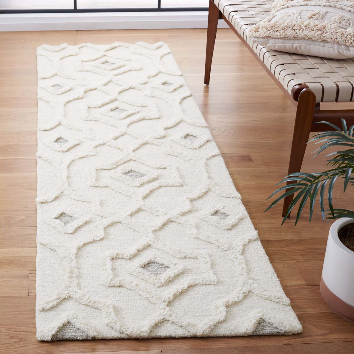 Safavieh Casablanca 376 Rug, CSB376 - Ivory