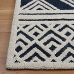 Safavieh Casablanca 377 Rug, CSB377 - Ivory / Navy