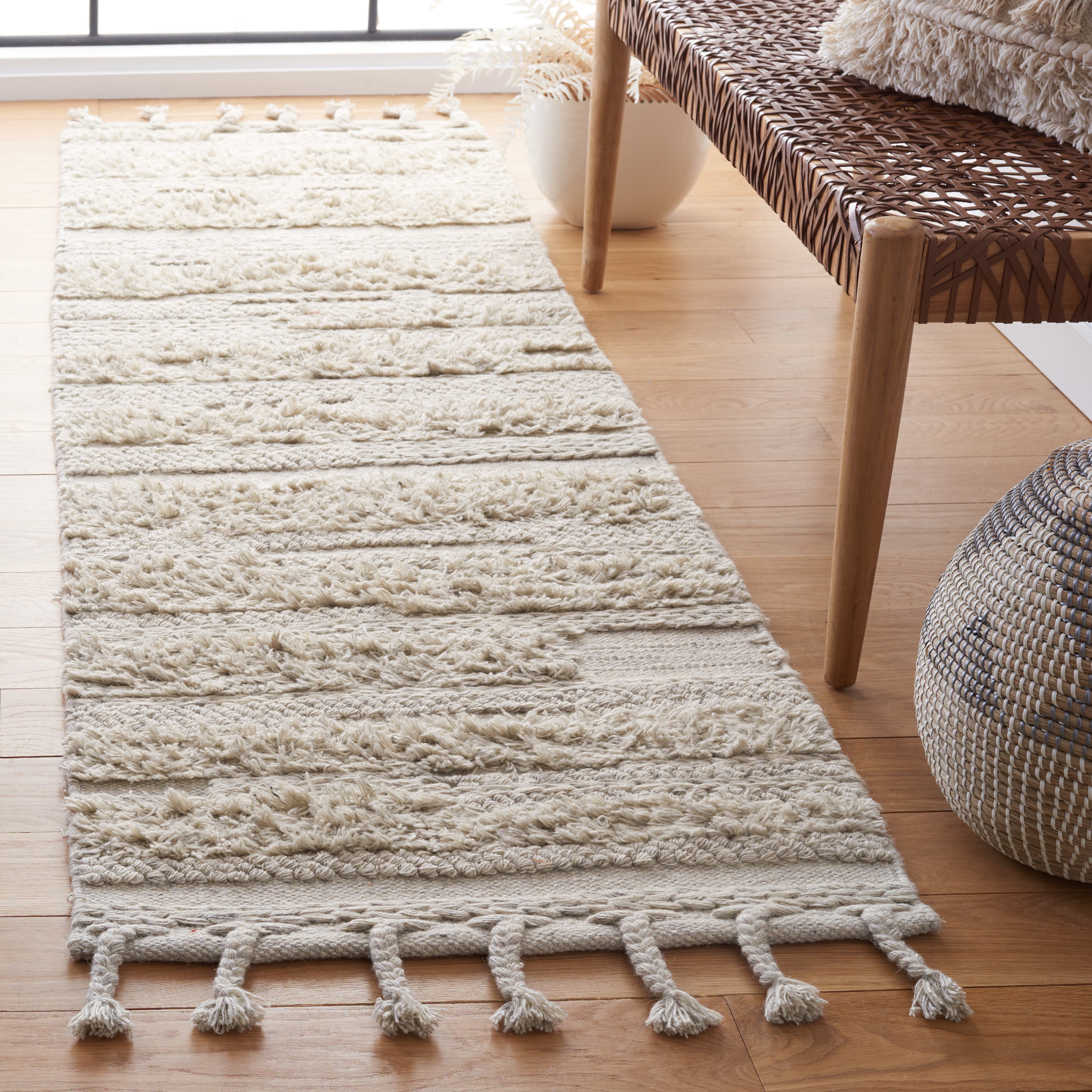 Safavieh Casablanca 450 Rug, CSB450 - Grey