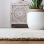 Safavieh Casablanca 451 Rug, CSB451 - Beige / Ivory