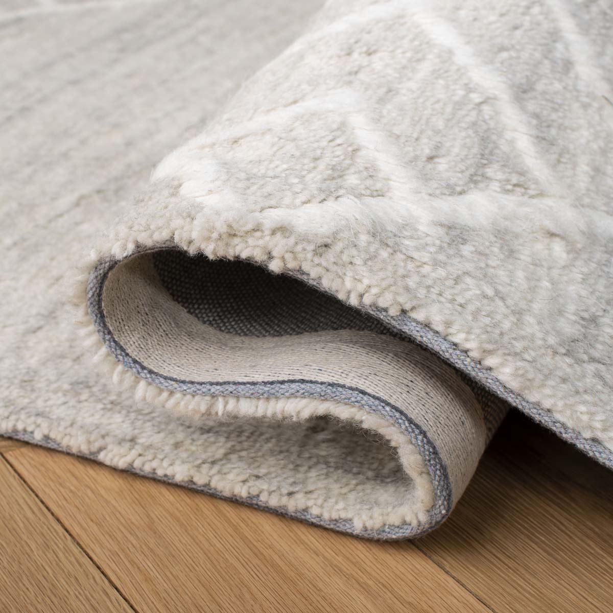 Safavieh Casablanca 451 Rug, CSB451 - Beige / Ivory