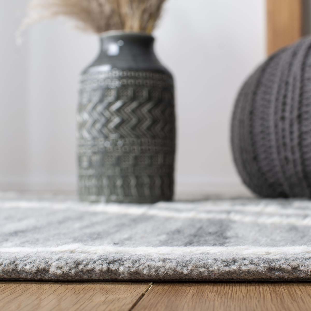 Safavieh Casablanca 452 Rug, CSB452 - Grey / Ivory