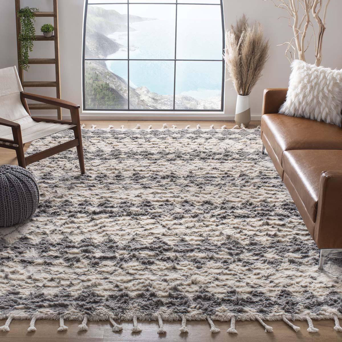Safavieh Casablanca 476 Rug, CSB476 - Ivory / Grey