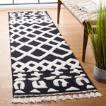 Safavieh Casablanca 524 Rug, CSB524 - Black / Ivory