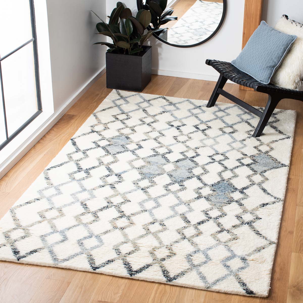 Safavieh Casablanca 546 Rug, CSB546 - Ivory / Grey