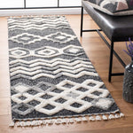Safavieh Casablanca 548 Rug, CSB548 - Black / Grey