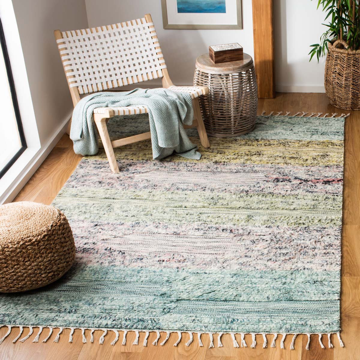 Safavieh Casablanca 555 Rug, CSB555 - Turquoise / Pink