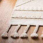 Safavieh Casablanca 575 Rug, CSB575 - Beige / Ivory