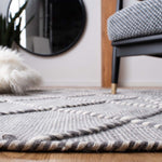 Safavieh Casablanca 575 Rug, CSB575 - Grey / Ivory