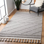 Safavieh Casablanca 575 Rug, CSB575 - Grey / Ivory