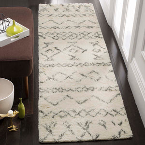 Safavieh Casablanca 827 Rug, CSB827