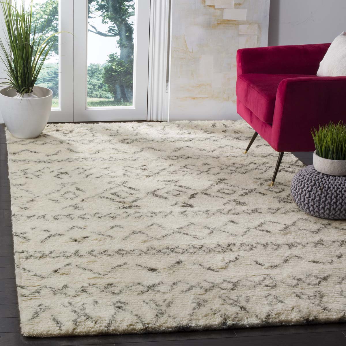 Safavieh Casablanca 827 Rug, CSB827 - Ivory / Grey