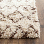 Safavieh Casablanca 851 Rug, CSB851 - Ivory / Dark Brown