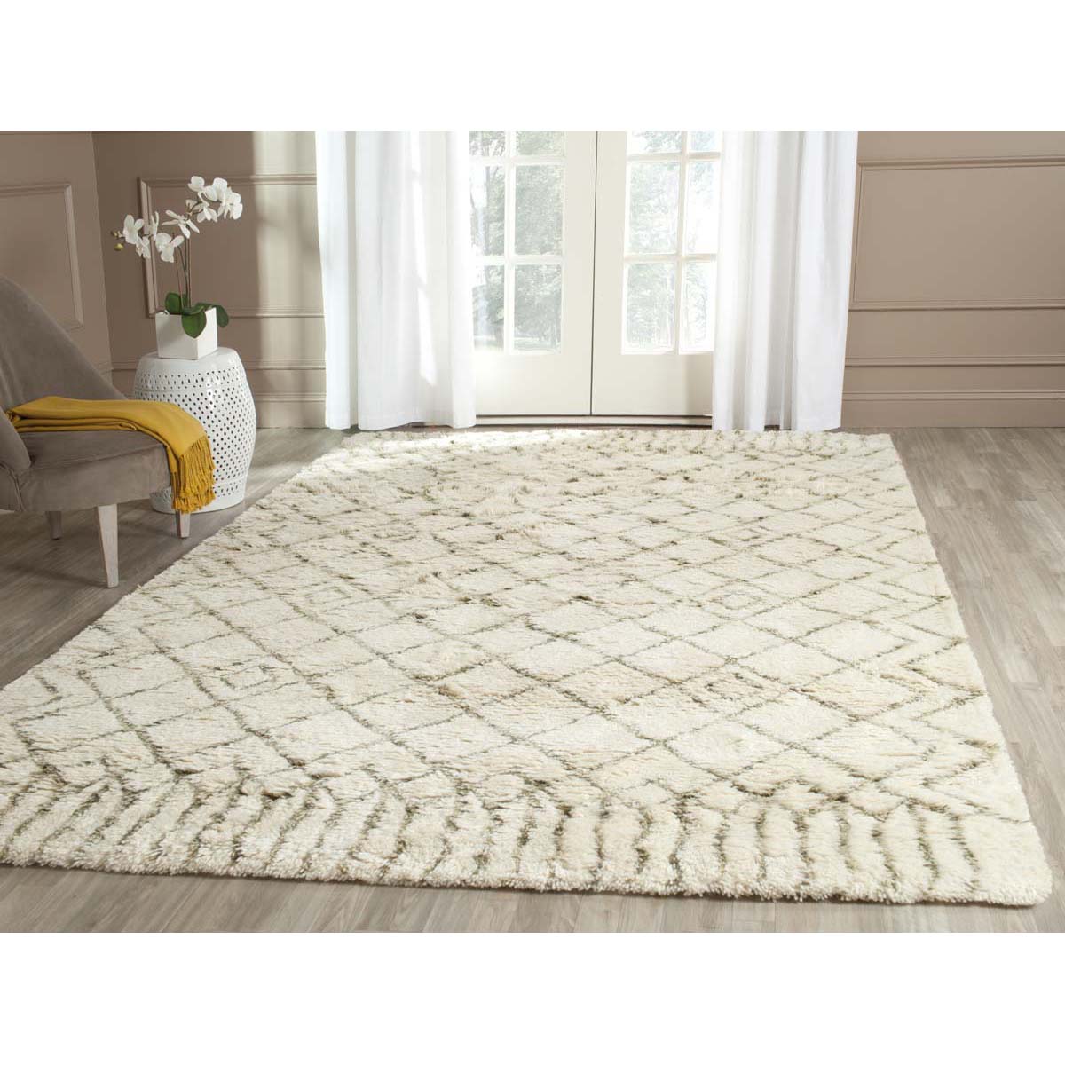 Safavieh Casablanca 894 Rug, CSB894 - Ivory / Green