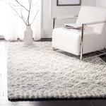 Safavieh Casablanca 894 Rug, CSB894 - Blue / Ivory
