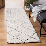 Safavieh Casablanca 914 Rug, CSB914 - Ivory / Black