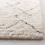 Safavieh Casablanca 915 Rug, CSB915 - Ivory / Black