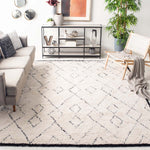 Safavieh Casablanca 917 Rug, CSB917 - Ivory / Black