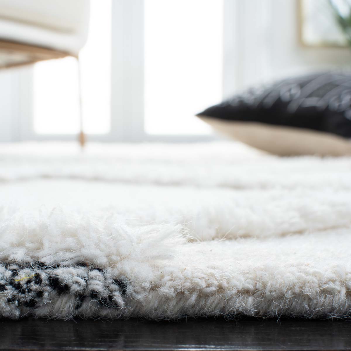 Safavieh Casablanca 976 Rug, CSB976 - Ivory