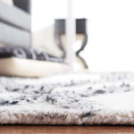 Safavieh Casablanca 977 Rug, CSB977 - Ivory / Black
