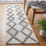 Safavieh Casablanca 978 Rug, CSB978 - Ivory / Black