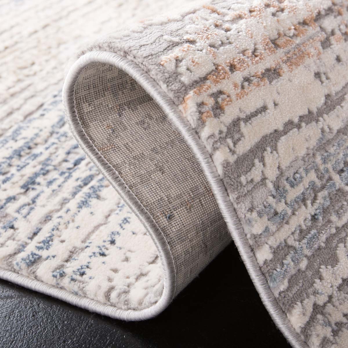 Safavieh Cosmopolitan 600 682 Rug, CSM682 - Cream / Light Grey